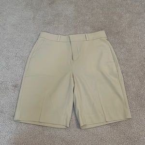 Banana Republic 10’ Short